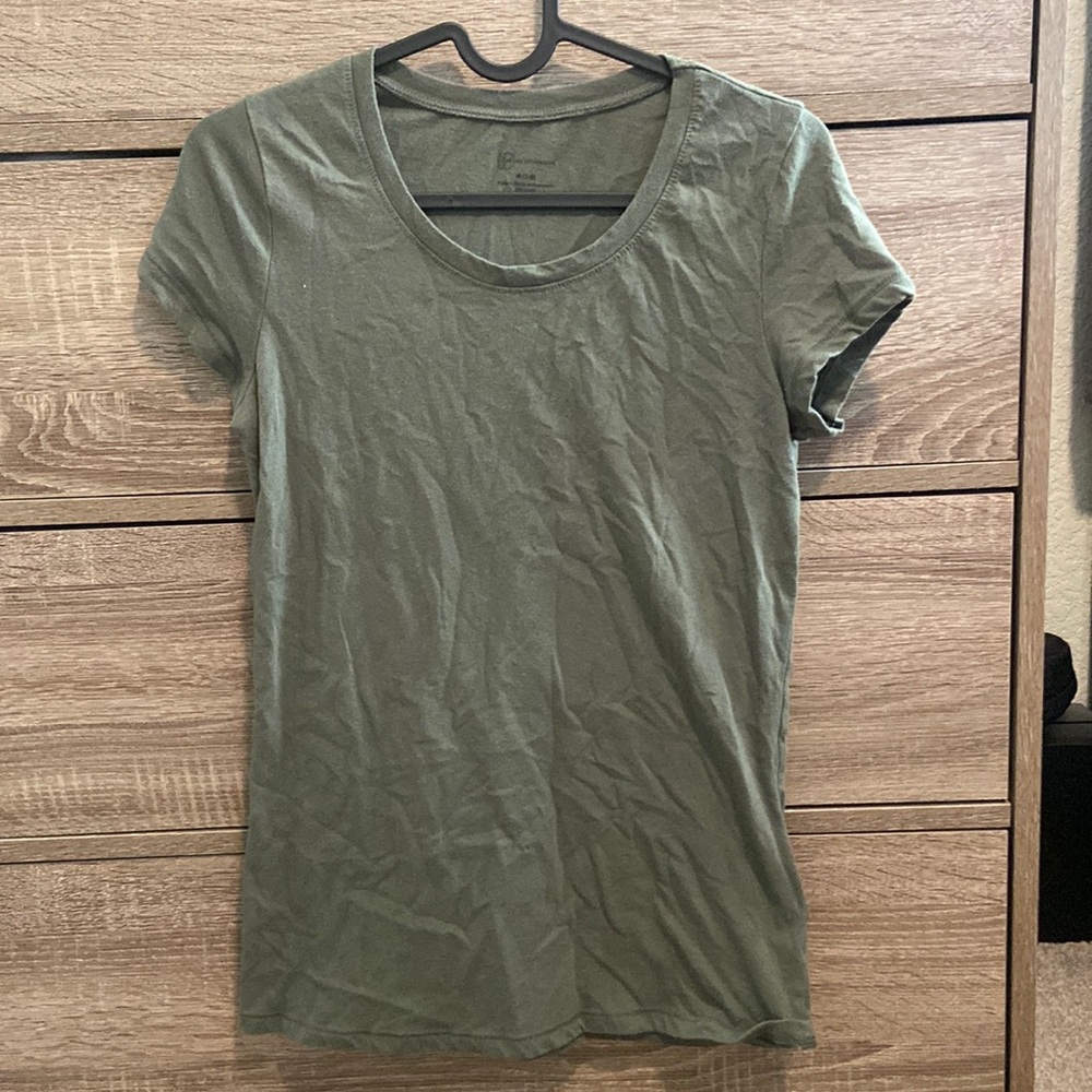 Green tshirt